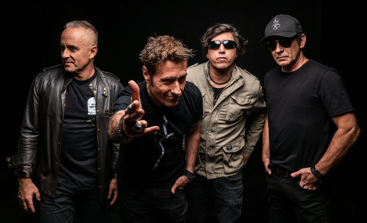 Capital Inicial resume 40 anos de carreira ao gravar álbum ao vivo em display no Rio |  Weblog do Mauro Ferreira
