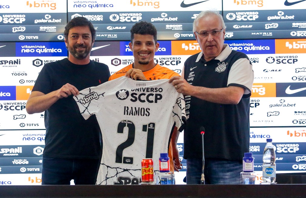 Rafael Ramos se apresenta ao Bando de Loucos