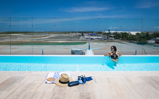 8 Aeroportos Ao Redor Do Mundo Que Tem Piscinas Para Os Viajantes Esperarem O Voo Casa E Jardim Viagem