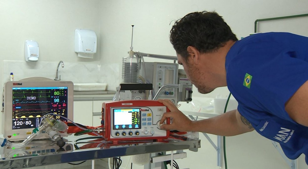Veterinários disponibilizam equipamentos para auxílio das equipes de saúde que combatem o coronavírus — Foto: Reprodução/EPTV
