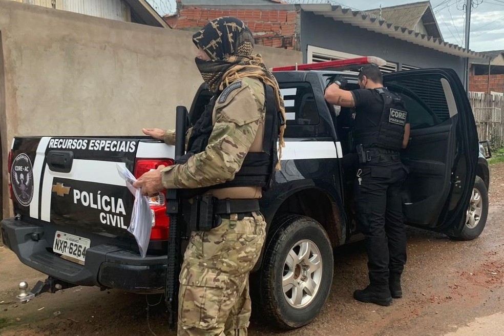Ao todo no Acre estão sendo cumpridos 33 mandados de prisões e 26 de busca e apreensão — Foto: Arquivo/PC-AC