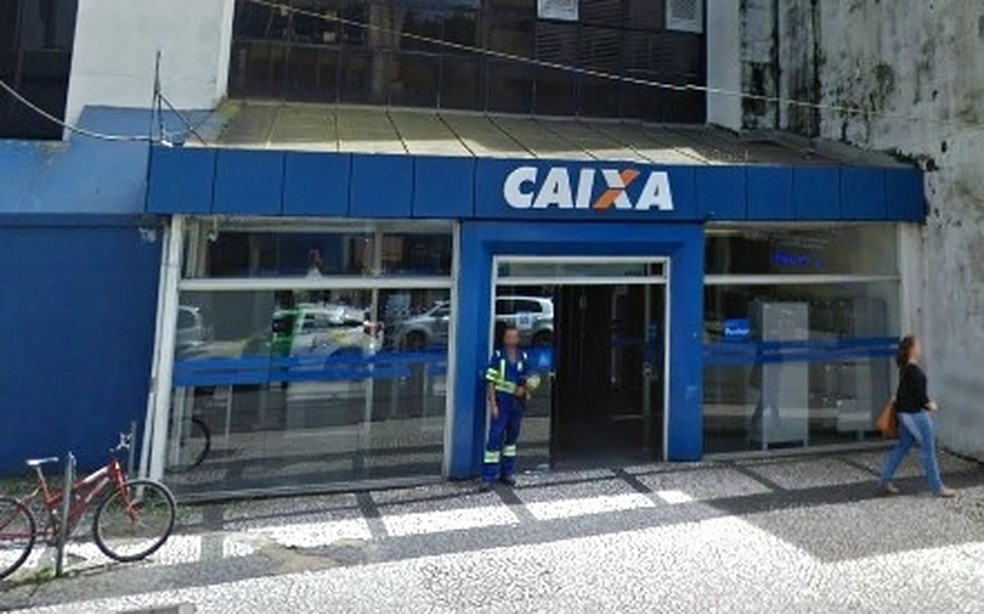 Agência central da Caixa Econômica Federal, em Santos — Foto: Reprodução