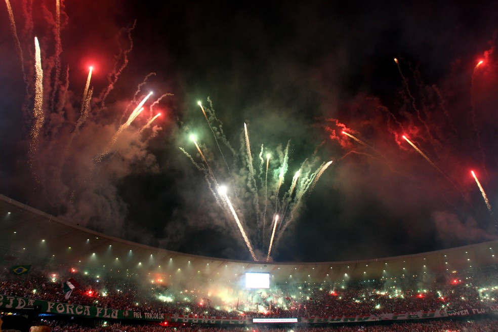 Festa inesquecível com final traumático: mais de 80 mil tricolores estiveram na final contra a LDU — Foto: Ivo Gonzalez / Agência O Globo 2