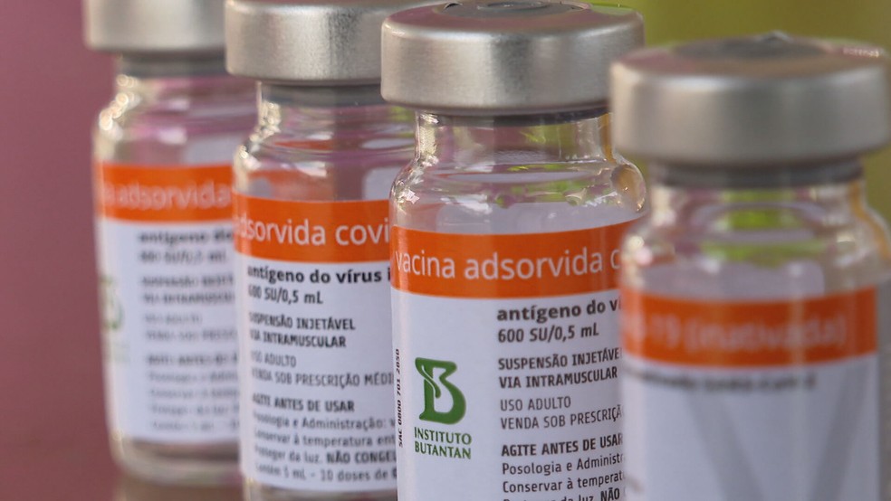 Doses de Coronavac para vacinação no DF — Foto: TV Globo / Reprodução