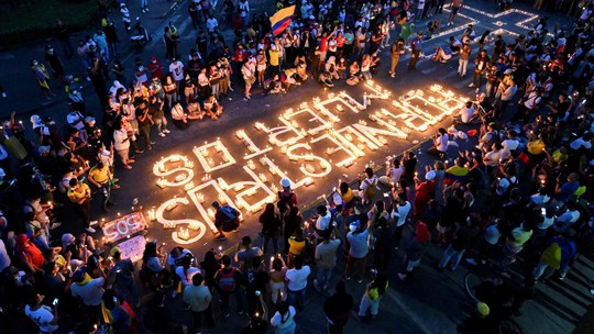 Colômbia vai reparar vítimas da repressão policial nos protestos de 2021