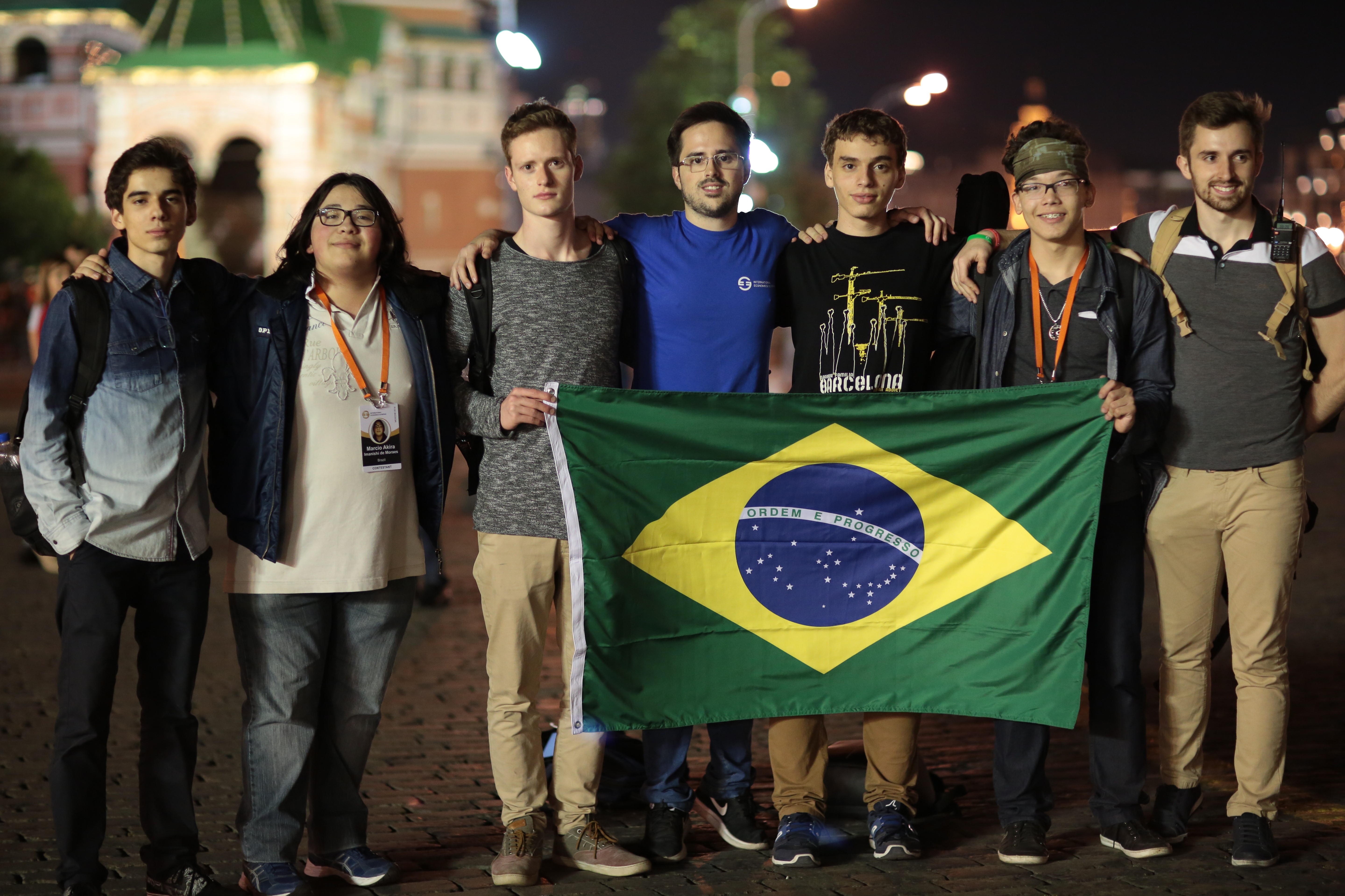 Equipe brasileira da Olimpíada Internacional de Economia (Foto: Divulgação)