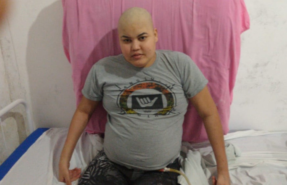 Jovem ficou sem andar por conta de tumor — Foto: Arquivo Pessoal
