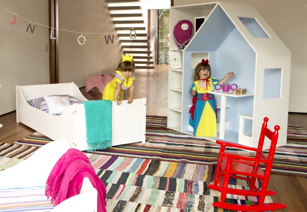 Quarto kids com espaço para atividades: 12 projetos que convidam a brincar (Foto: Divulgação)