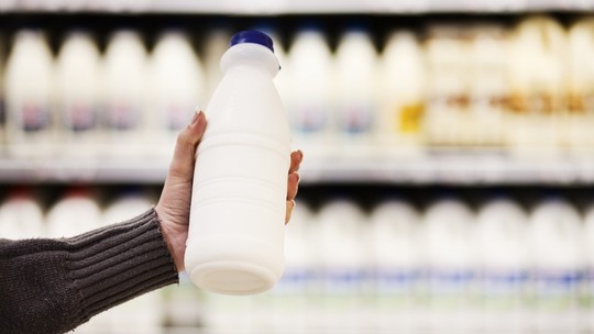 Aquisição de leite cai 1,7% no 3º trimestre ante o 3º tri de 2021