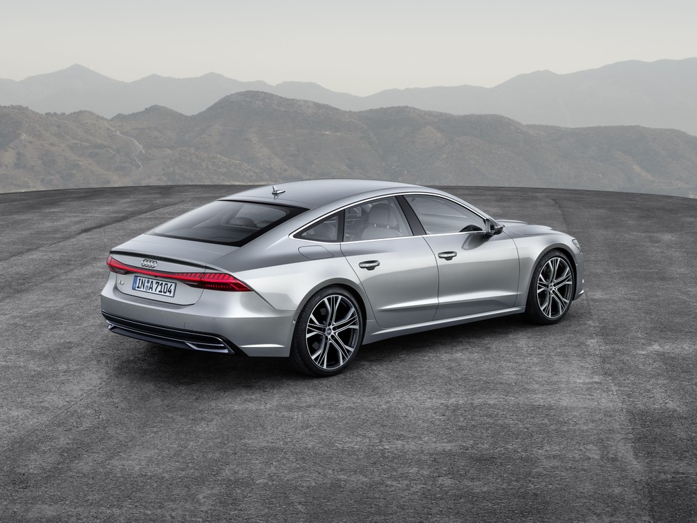 Audi revela novo A7, que pode ser estacionado pelo smartphone | Vídeos |  autoesporte