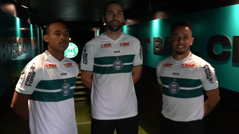 Nova camisa número 1 do Coritiba — Foto: Coritiba