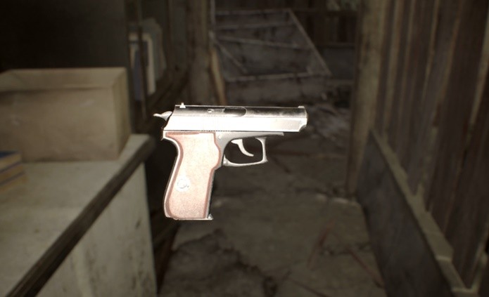 Pistolas aparecem em várias versões ao longo de Resident Evil 7 (Reprodução/Felipe Demartini)