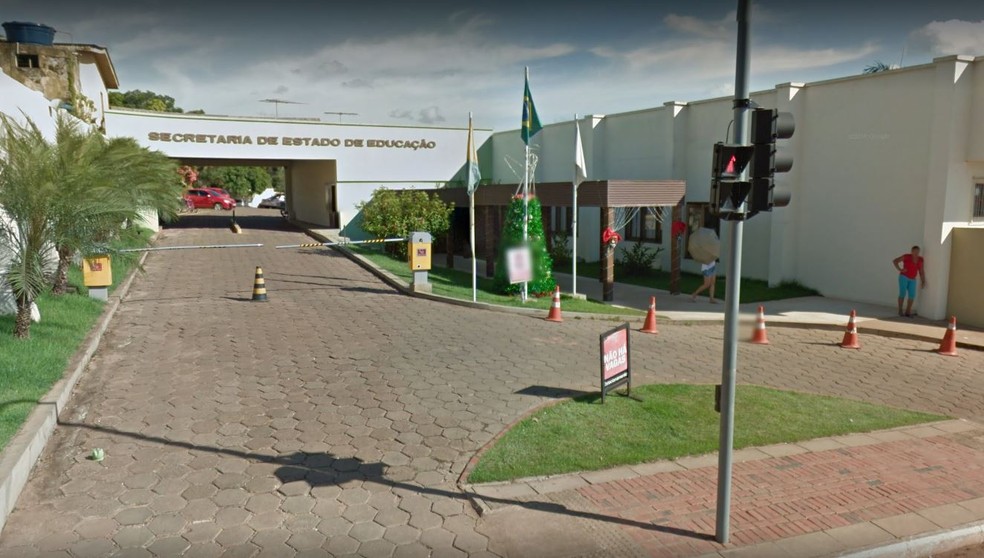 Secretaria de Educação divulgou edital com mais de 1600 vagas para Mediotec (Foto: Reprodução/Google Street View)