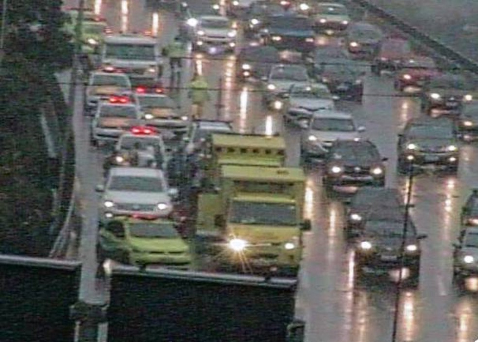 rapaz e morto ao tentar assaltar policial militar na rodovia dos imigrantes santos e regiao g1