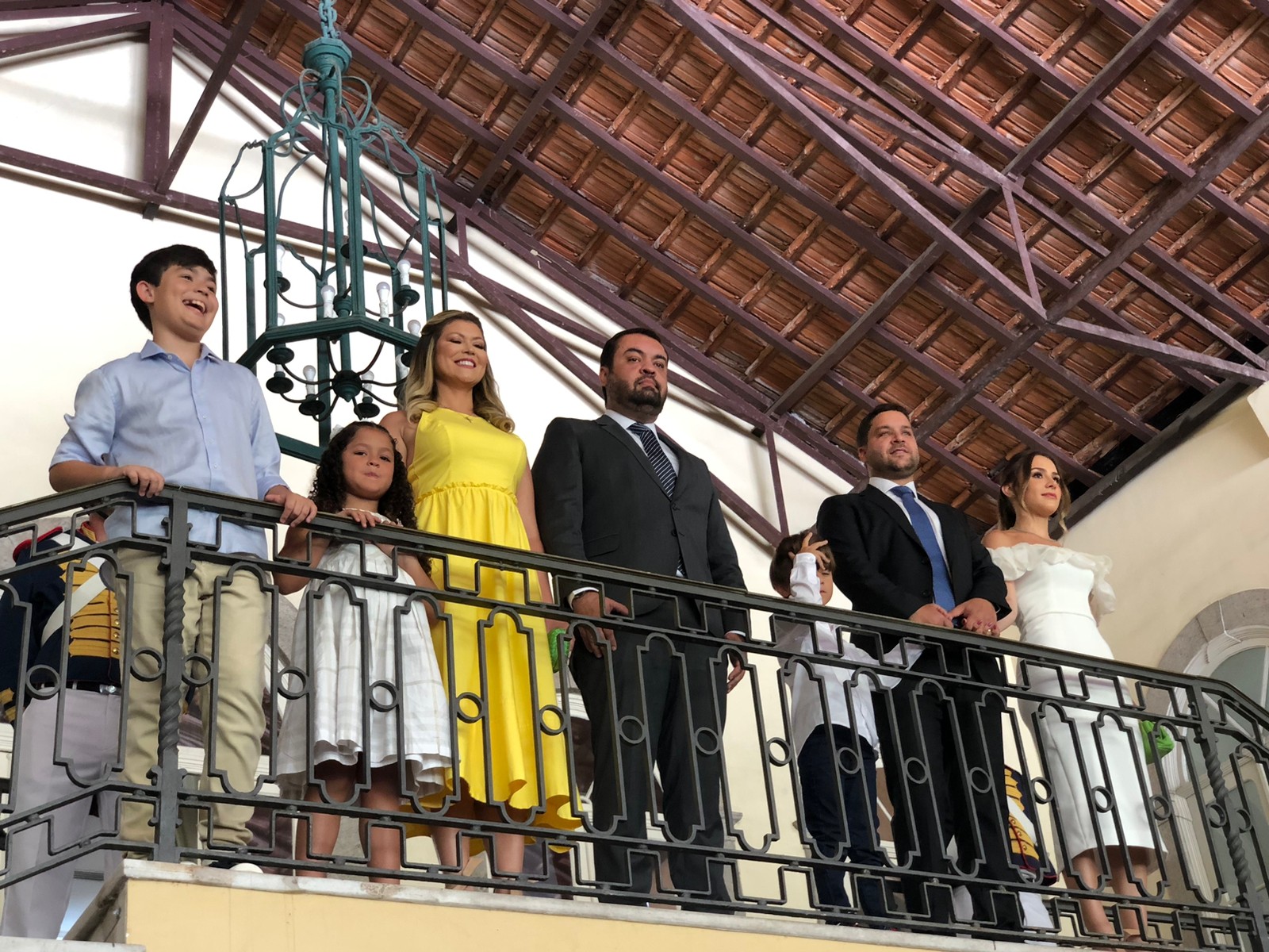 Cláudio Castro dá posse aos secretários