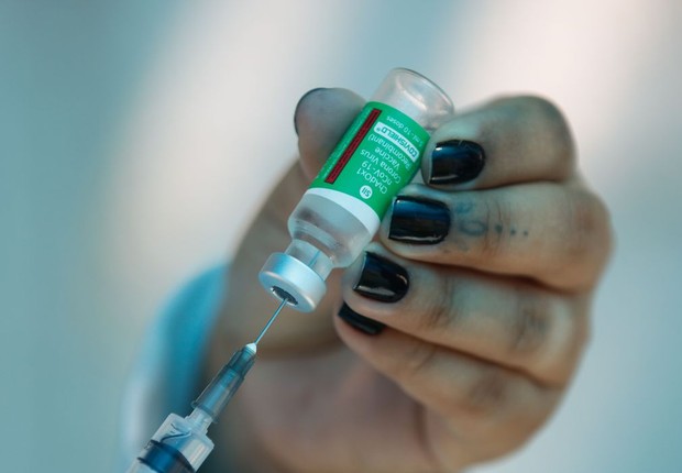Vacina de Oxford (Foto: Tânia Rêgo/Agência Brasil)