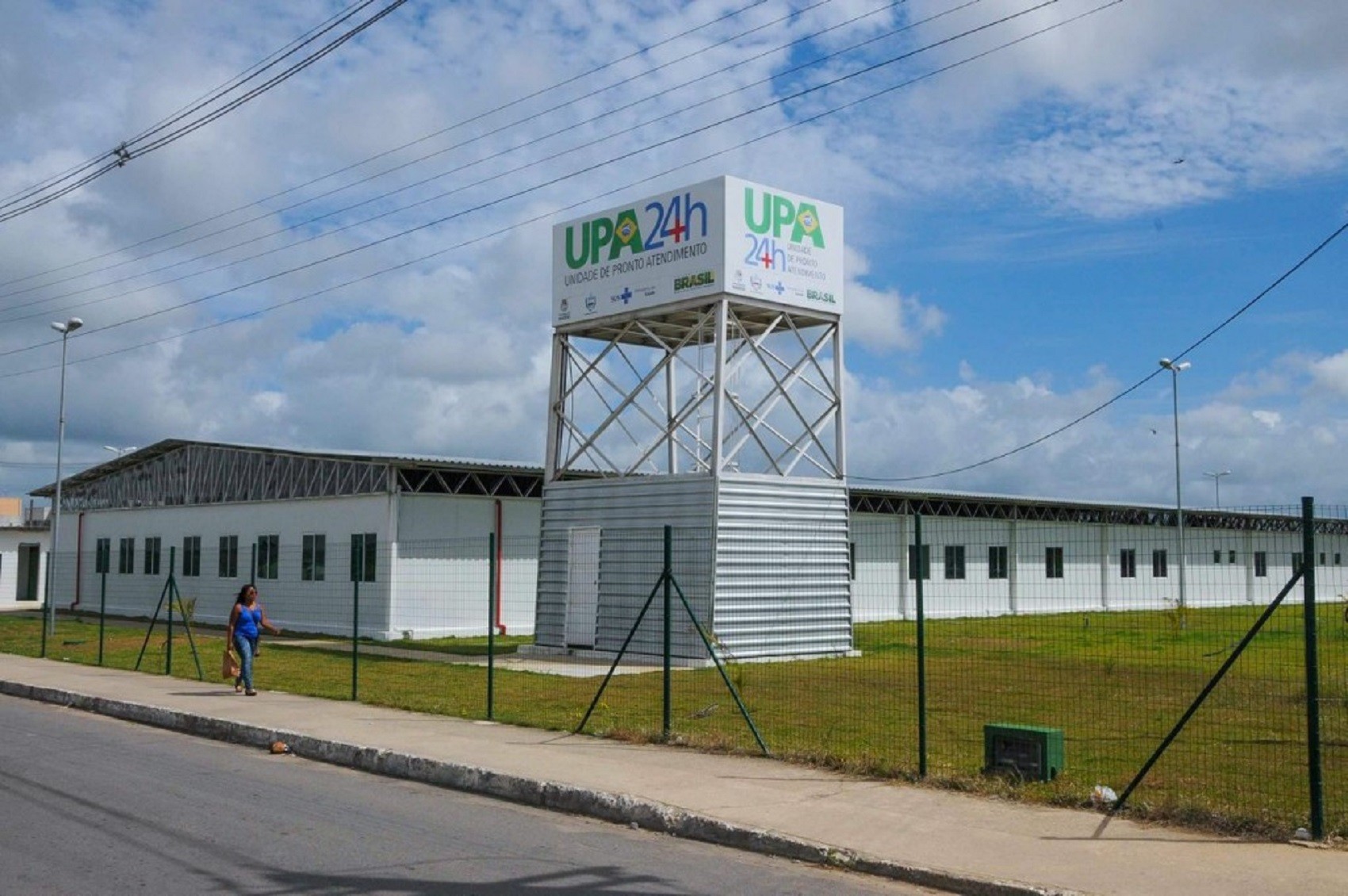 Adolescente é baleado após troca de tiros no Benedito Bentes, em Maceió