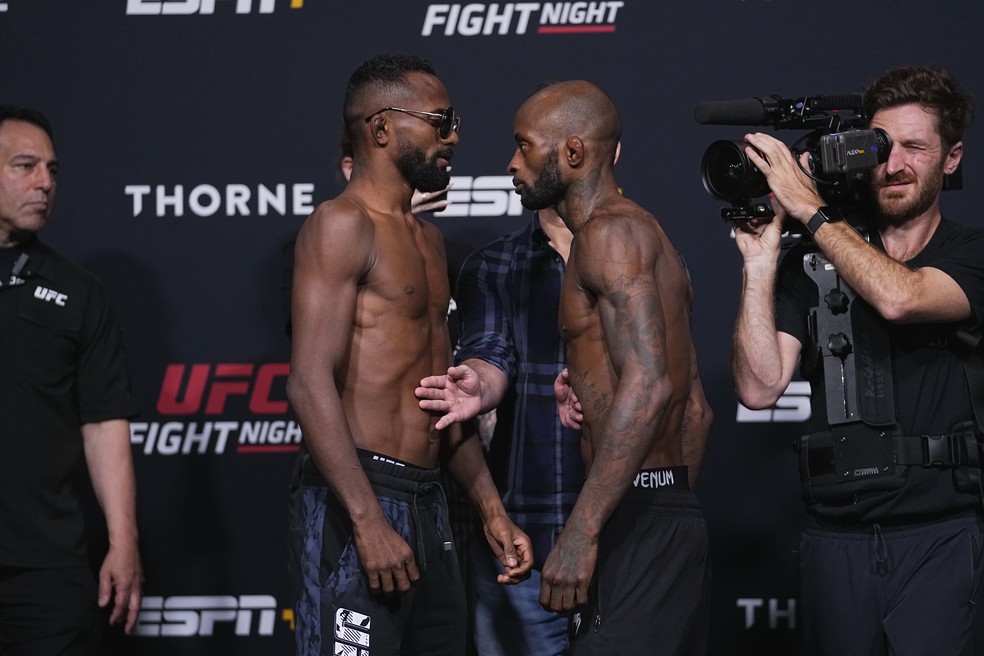 Francisco Figueiredo x Malcolm Gordon encarada UFC — Foto: Jeff Bottari/Zuffa LLC