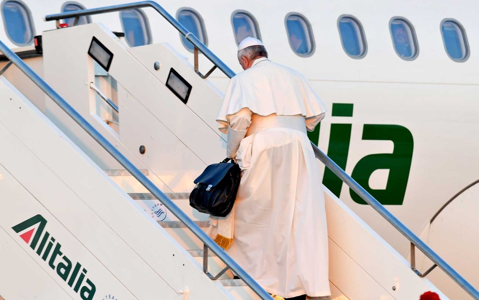 Papa Francisco embarca para paÃ­ses bÃ¡lticos â€” Foto: Tiziana Fabi / AFP