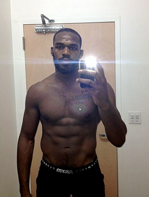 mma_jonjones_1twitter.jpg