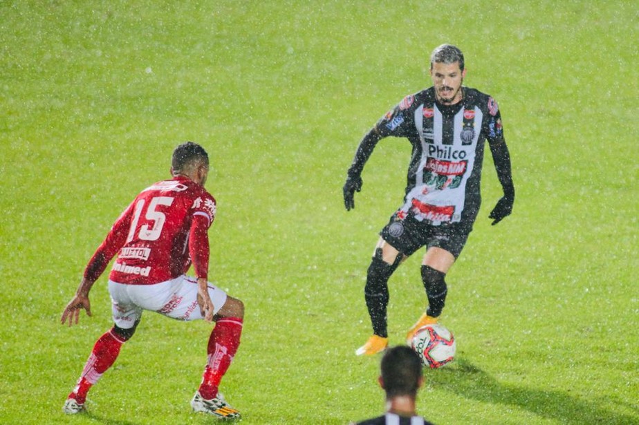 Operário-PR x Vila Nova: veja os gols e as chances perdidas pelo Fantasma no primeiro tempo
