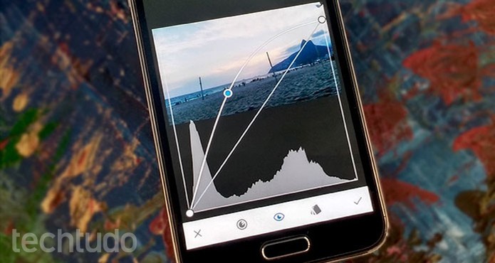 Aplicativo Snapseed permite usar ferramenta de curvas para editar fotos no celular (Foto: Barbara Mannara/TechTudo)