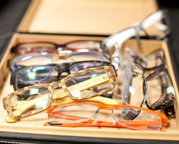 Coleção de óculos de Andé Marques (Foto: Dafne Bastos/TV Globo)