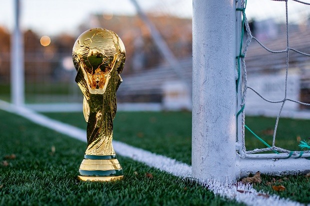 Troféu da Copa do Mundo (Foto: Rhett Lewis / Unsplash)