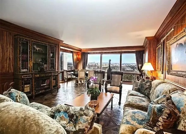 Cristiano Ronaldo vende apartamento de luxo em Manhattan (Foto: Reprodução / Instagram e Realtor)