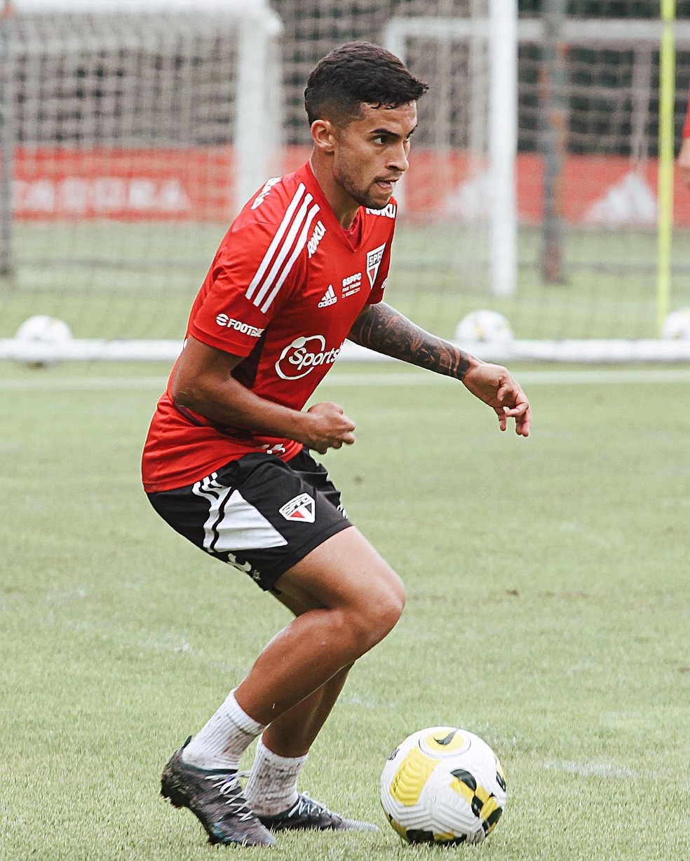 Pendurados podem ampliar lista de problemas do São Paulo