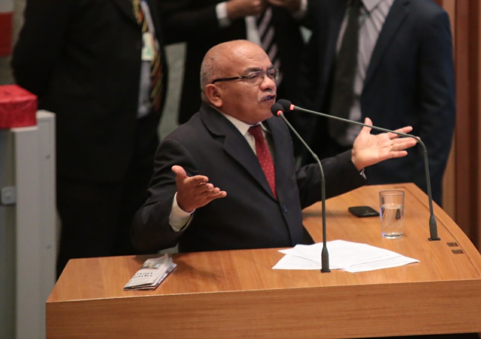 Deputado distrital Chico Vigilante na Câmara Legislativa  — Foto: Rogaciano José/Divulgação