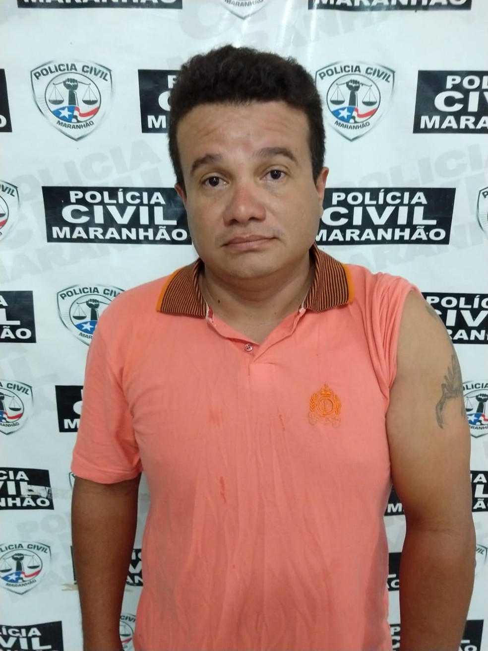 Gildene AraÃºjo BonifÃ¡cio foi preso pelo crime de homicÃ­dio qualificado em Santa Luzia â€” Foto: DiculgaÃ§Ã£o/PolÃ­cia Civil