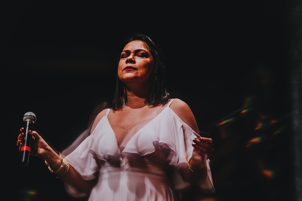 Cantora amapaense de prestígio nacional apresenta canções amazônicas em Curitiba neste fim de semana. — Foto: Jhenni Quaresma.
