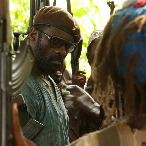 Idris Elba encarna mercenário no oeste africano em novo filme (Foto: Divulgação)
