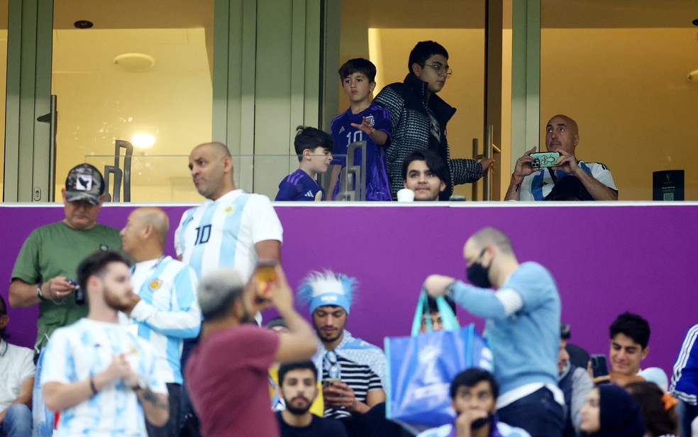Família de Messi no estádio em Argentina x Croácia — Foto: Reuters
