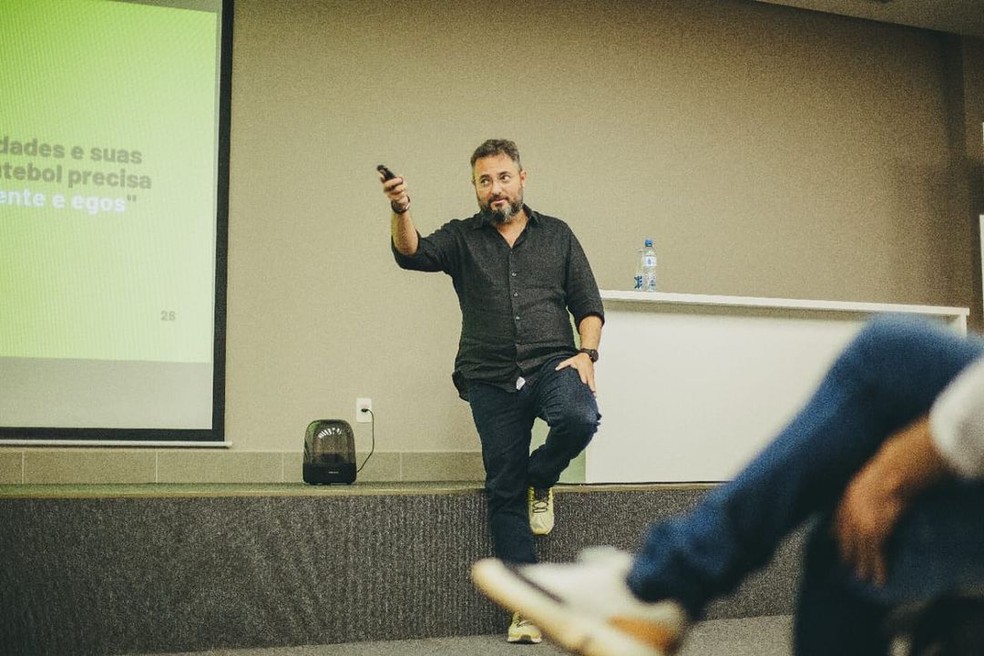 Alexandre Mattos, ex-diretor de futebol do Cruzeiro — Foto: Reprodução/Instagram 