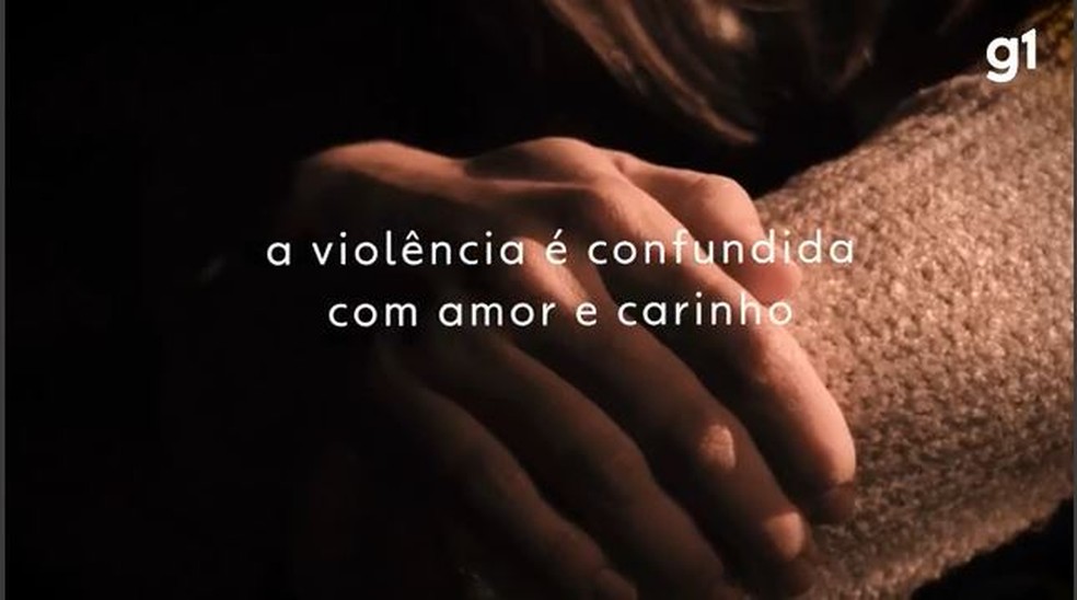 Em relacionamentos abusivos, a violência é confundida com amor e carinho — Foto: G1