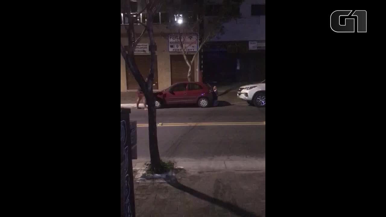 PM e GCM de folga apontam armas um para o outro em SP