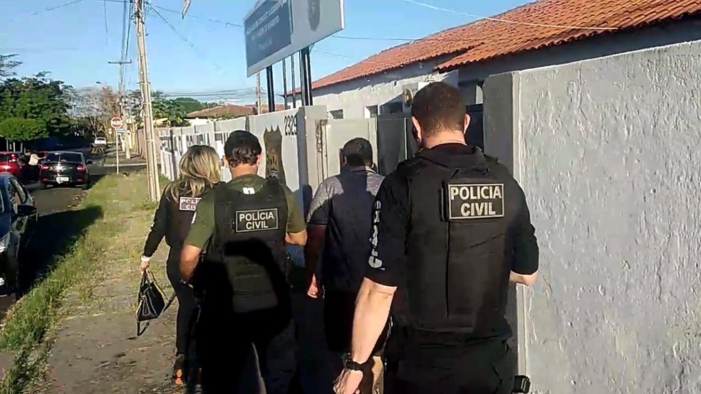Suspeito de vazar prova de concurso da PMPI é preso em Teresina.  — Foto: Divulgação