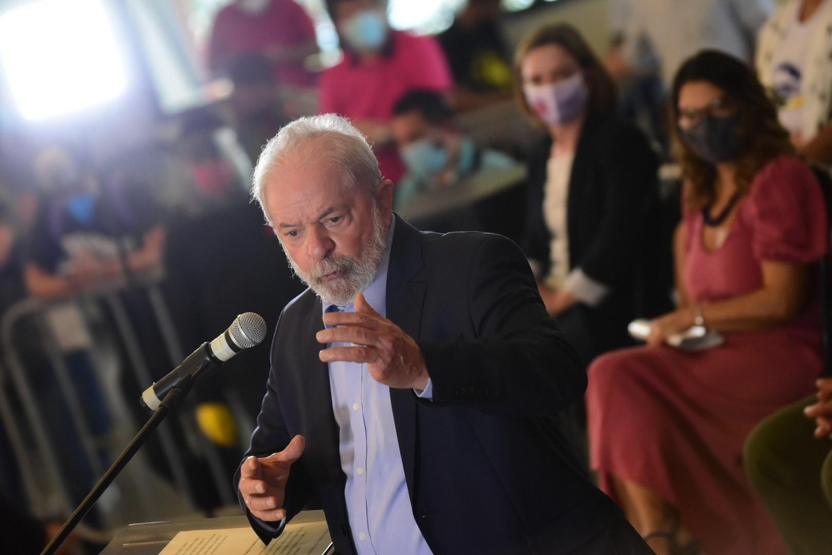 Lula defende fim do teto de gastos em postagem no Twitter | Política