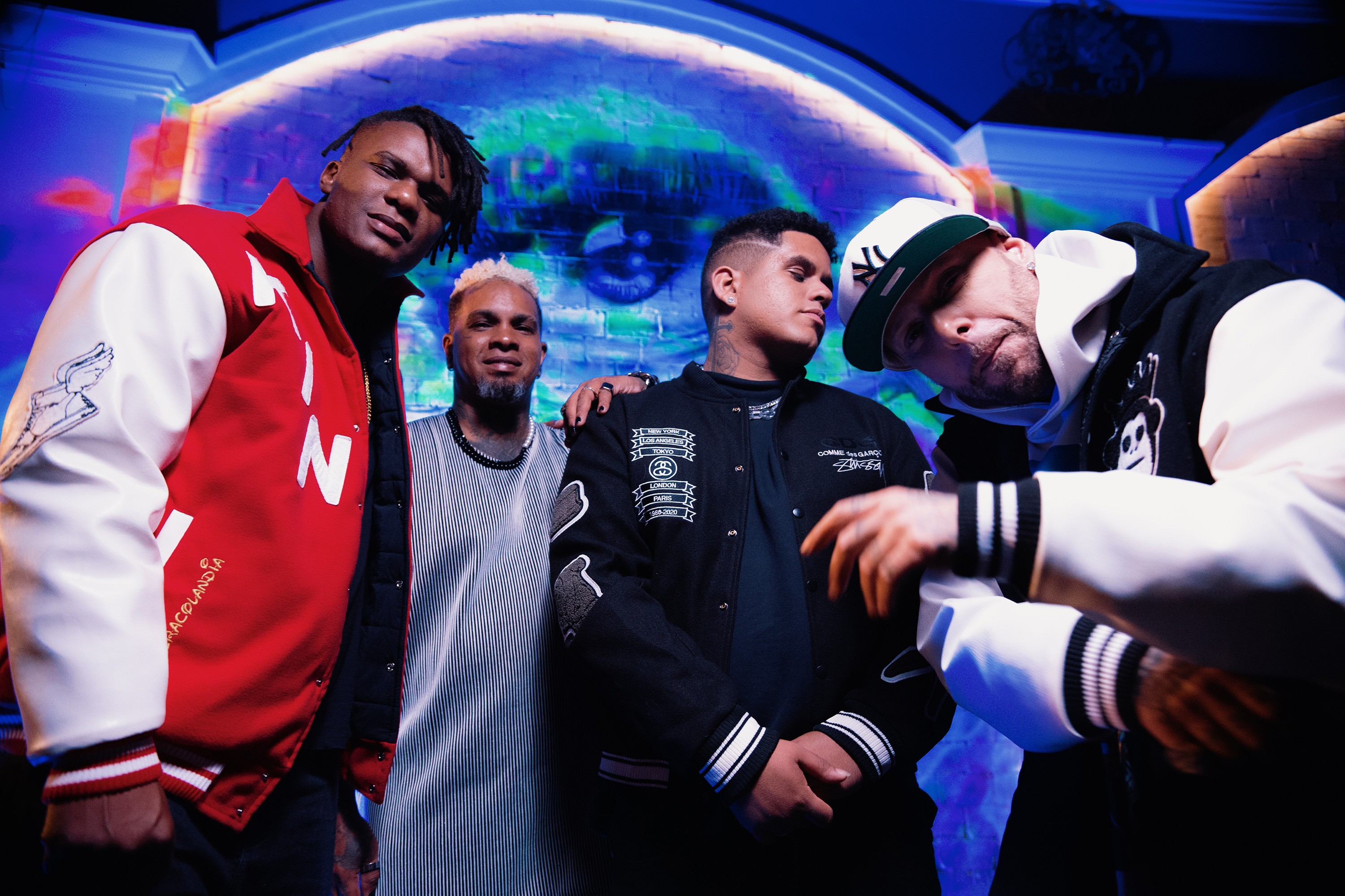 Rapper Cabal reúne Terra Preta, Rodriguinho e Gaab na 'vibe anos 2000' do single 'Me chamou'