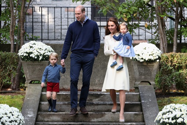 Família real inglesa durante visita ao Canadá (Foto: Getty Images)