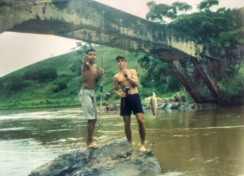 José Márcio Lazarini, à direita, tinha o rio como sustento — Foto: José Márcio Lazarini/Arquivo Pessoal