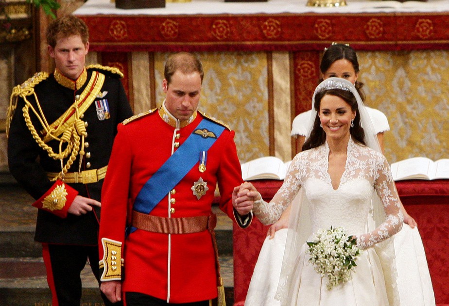 O príncipe Harry (à esquerda) no casamento do príncipe William com a princesa Catherine (Kate Middleton) em 2011