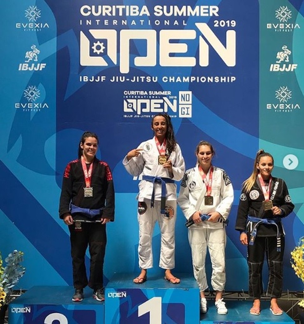 Carolina Viana quer representar Alagoas no Mundial de jiu-jitsu, nos EUA — Foto: Arquivo Pessoal