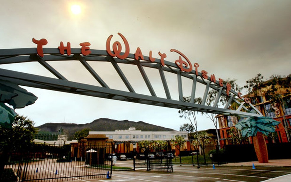 Walt Disney anunciou que dará a seus 125 mil empregados um bônus. (Foto: AP )