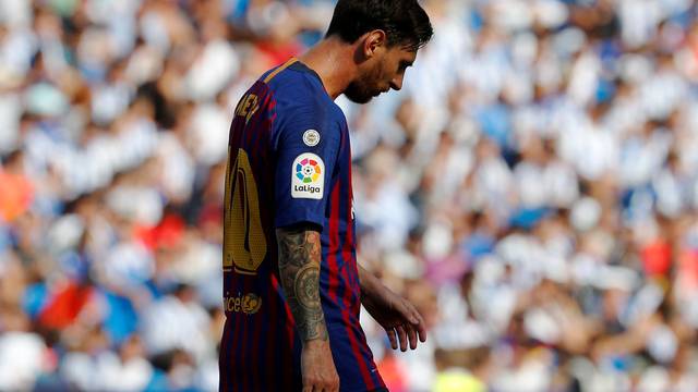 Messi fez um primeiro tempo muito fraco na partida entre Real Sociedad e Barcelona