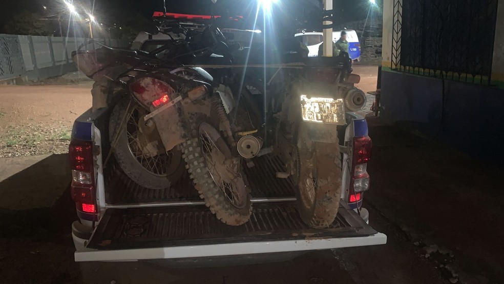 Motos usadas nos crimes foram apreendidas pela polícia — Foto:  Batalhão de Fronteira/Divulgação