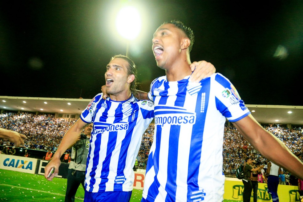 Maxuell e Michel venceram a disputa com Angulo no ataque do CSA (Foto: Ailton Cruz / Gazeta de Alagoas)