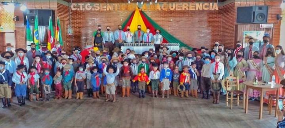 Participantes da edição 2020 do rodeio. — Foto: Arquivo pessoal